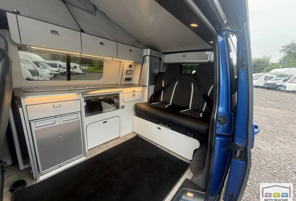 Volkswagen T6.1 Transporter Highline  2020