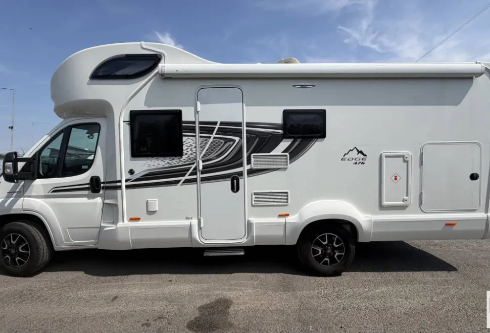 Swift Edge 476  2022