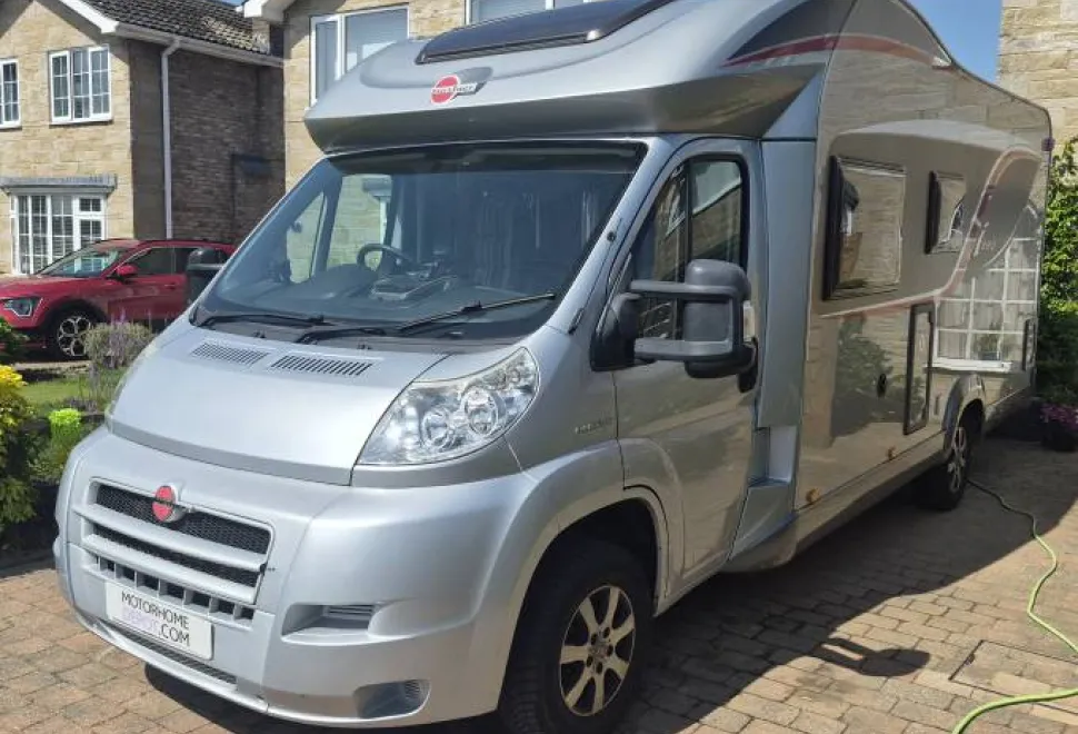 Burstner Ixeo IT700  2013