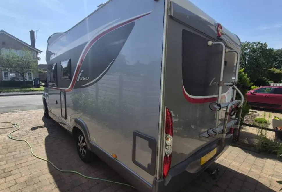Burstner Ixeo IT700  2013