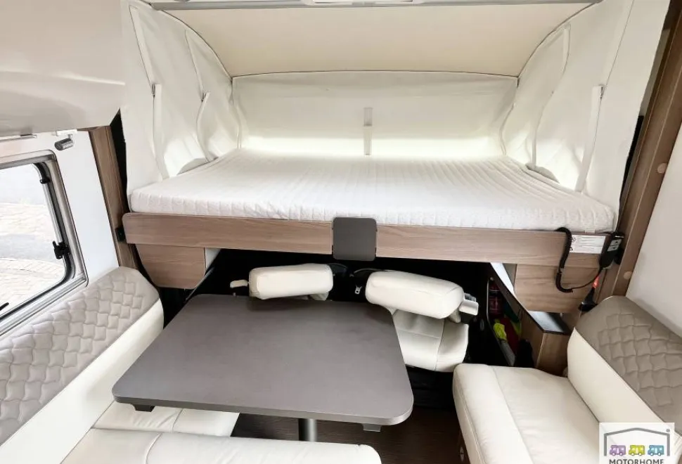 Burstner Ixeo I 744  2018