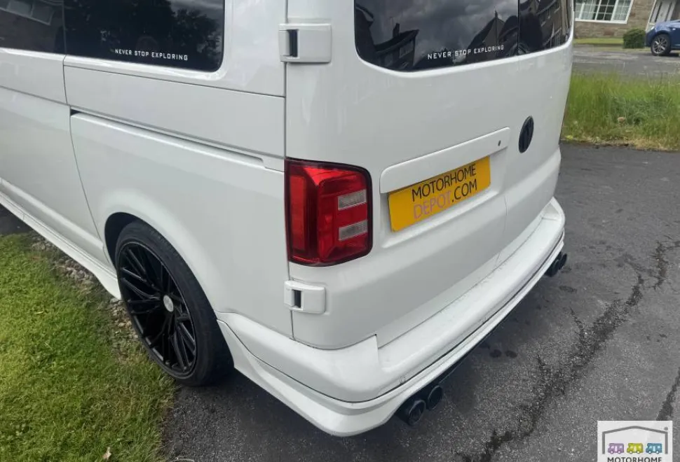 Volkswagen T6  2017