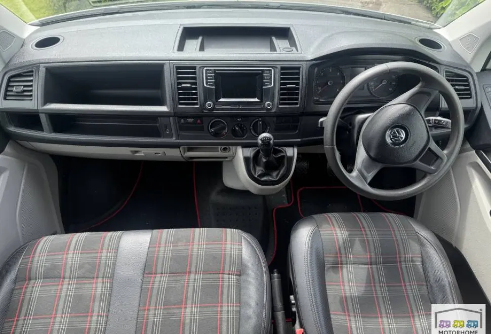 Volkswagen T6  2017