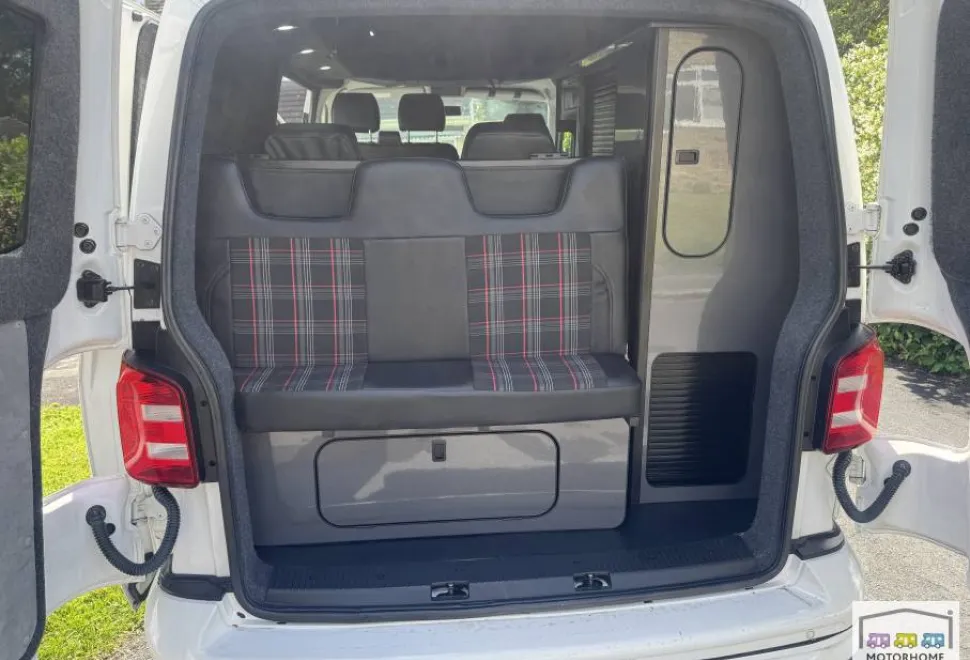 Volkswagen T6  2017