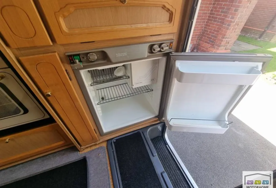 Volkswagen T4  1998