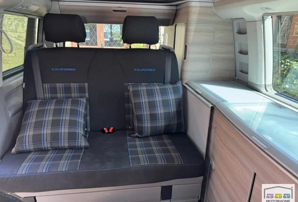 Volkswagen California  2012