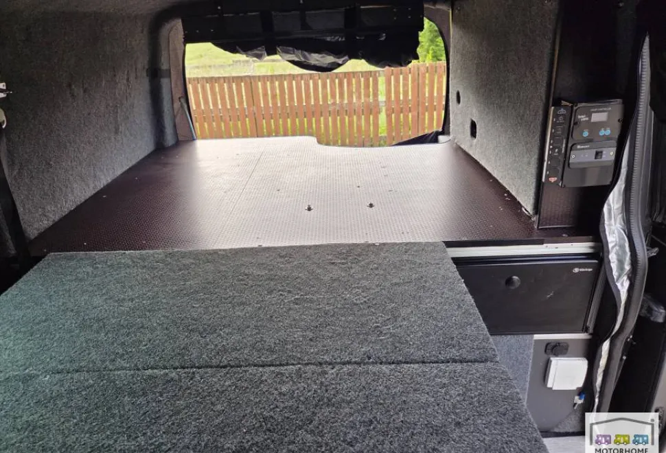 Volkswagen T30 Transporter Highline  2014