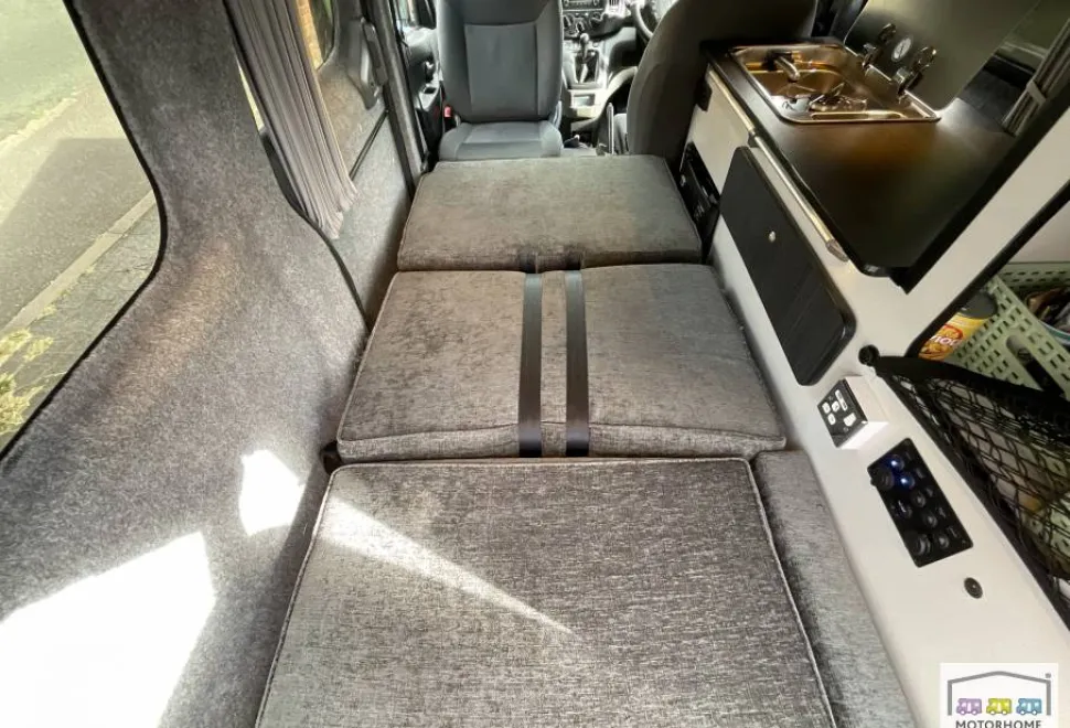 Nissan NV200  2013