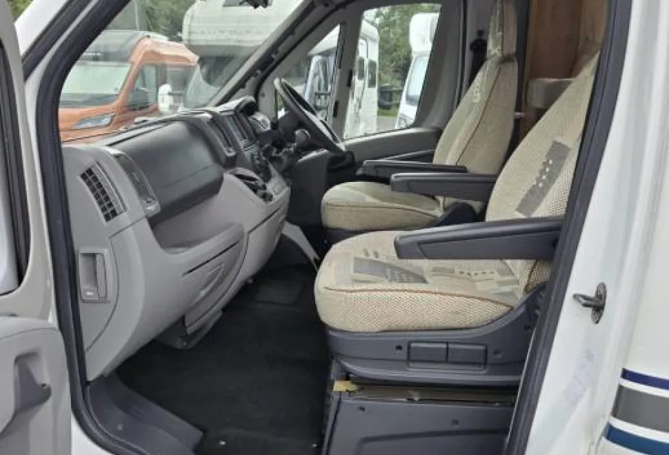 Auto-Trail Apache 725 SE 2009