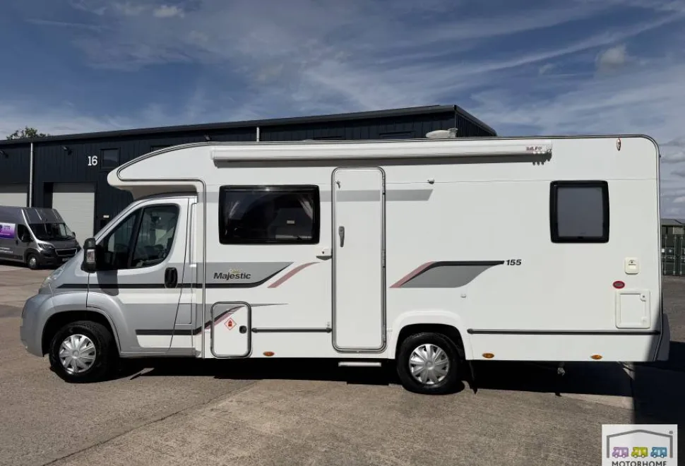 Elddis Majestic 155 2011