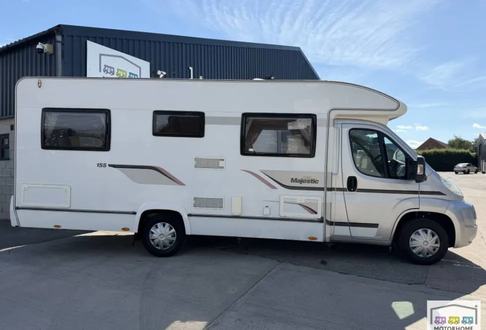 Elddis Majestic 155 2011