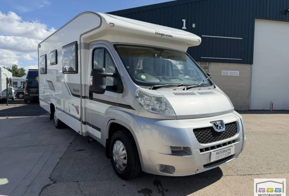 Elddis Majestic 155 2011