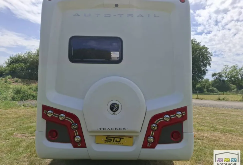 Auto-Trail Tracker Eks Lo-Line 2016
