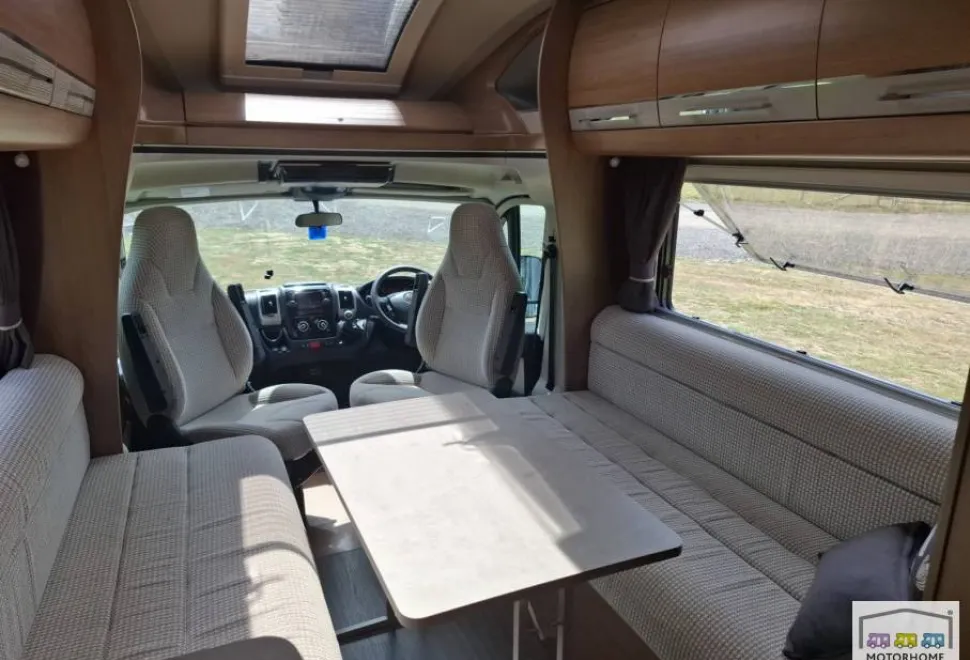 Auto-Trail Tracker Eks Lo-Line 2016