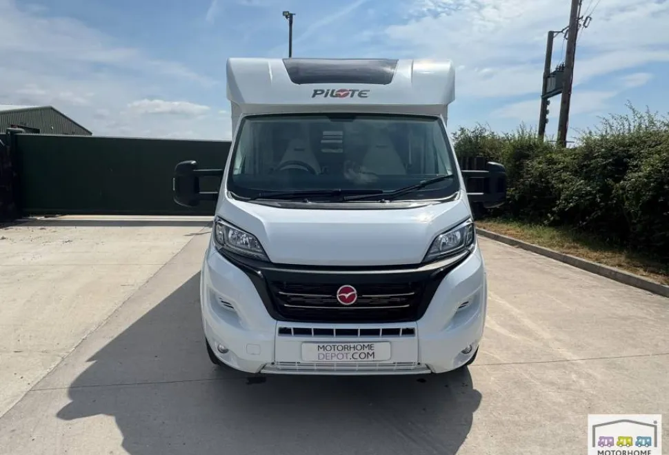 Pilote P696 Evidence 2024