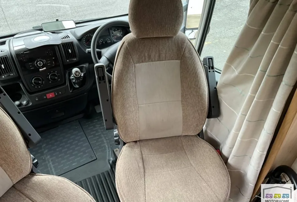 Elddis Autoquest  145 2012