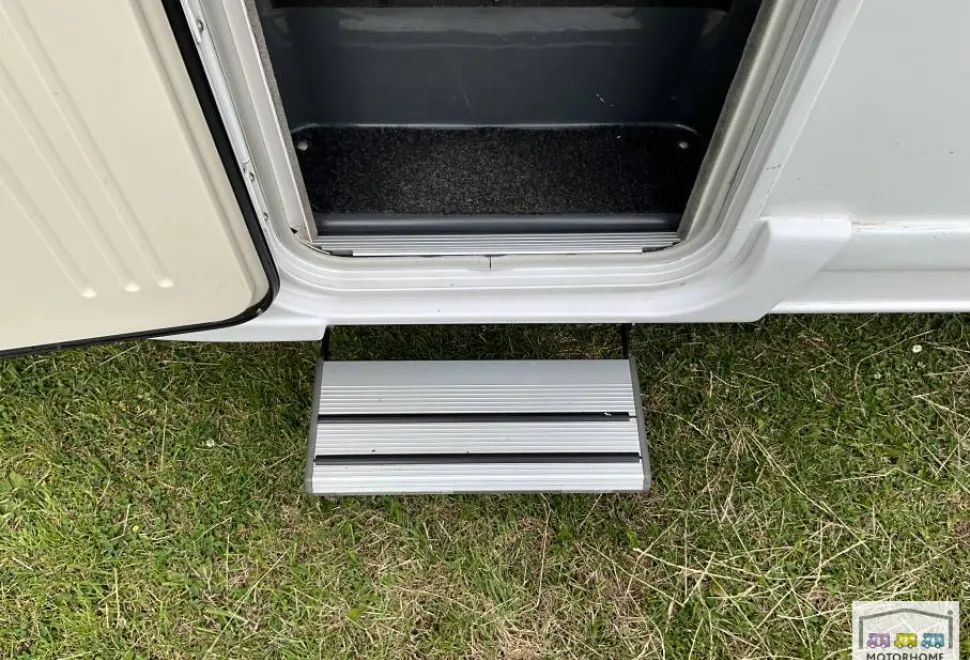Elddis Autoquest  145 2012