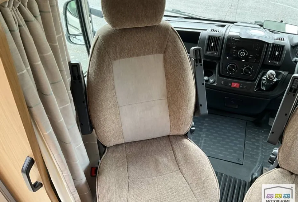 Elddis Autoquest  145 2012