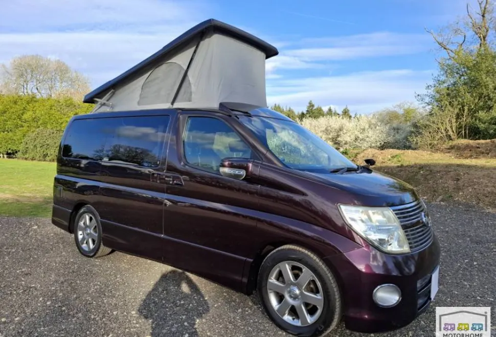 Nissan Elgrand Highway Star 2009