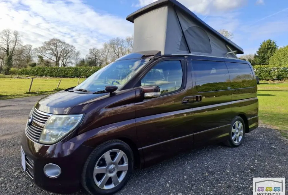 Nissan Elgrand Highway Star 2009