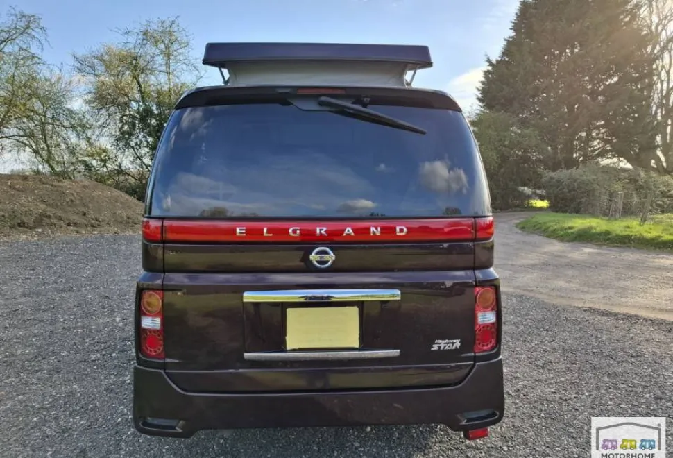 Nissan Elgrand Highway Star 2009
