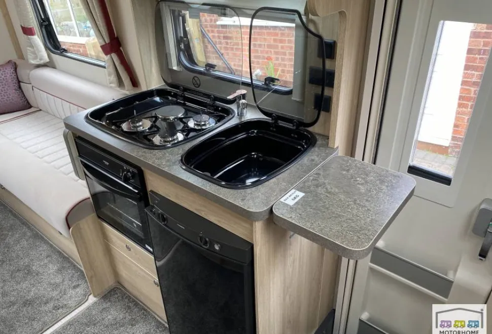 Elddis Prestige 120 2018