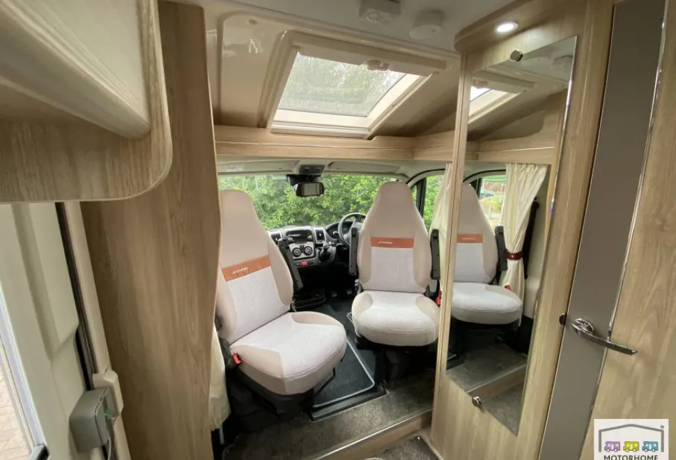 Elddis Prestige 120 2018