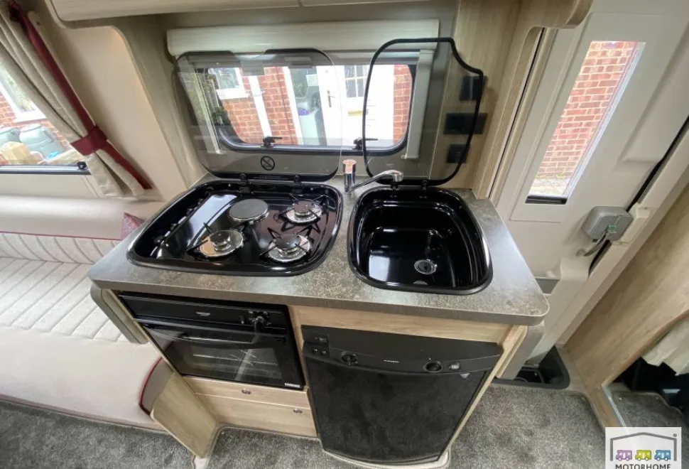 Elddis Prestige 120 2018