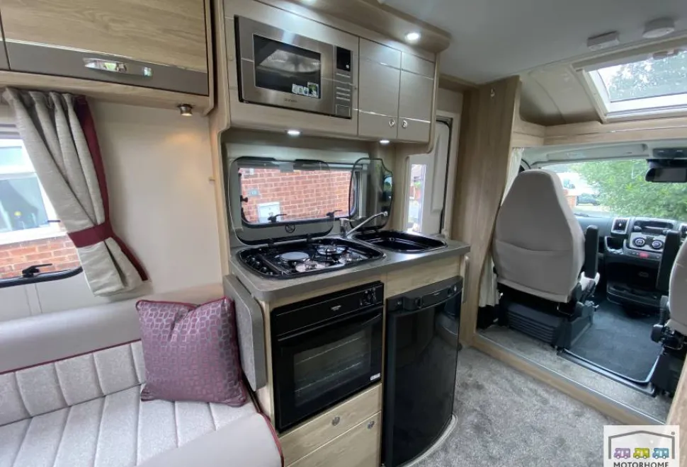 Elddis Prestige 120 2018
