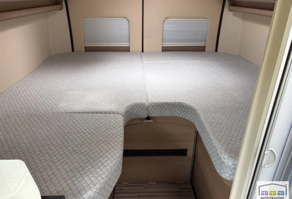 Malibu Compact   2026