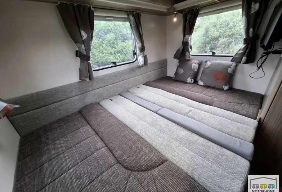 Swift Escape 644 2015