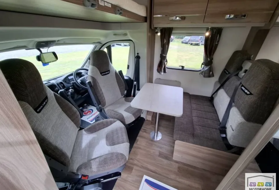 Swift Escape 644 2015