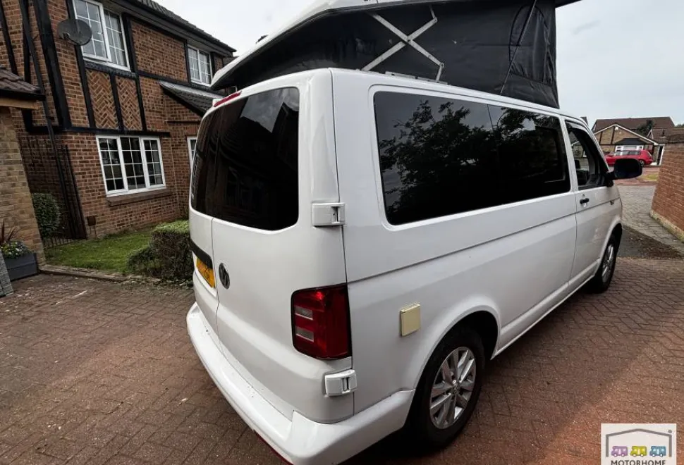 Volkswagen T28 S Line 2016