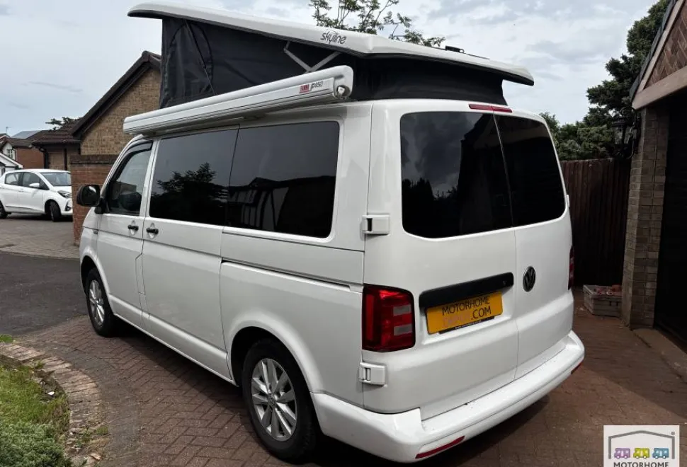 Volkswagen T28 S Line 2016