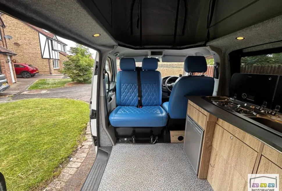 Volkswagen T28 S Line 2016