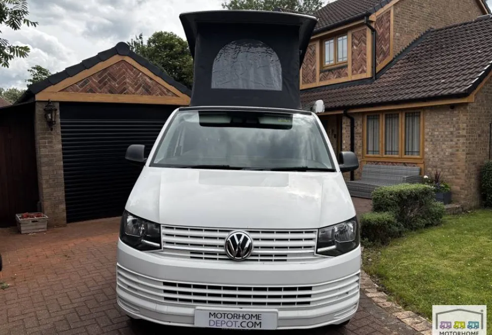 Volkswagen T28 S Line 2016