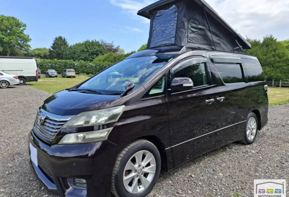Toyota Vellfire   2010