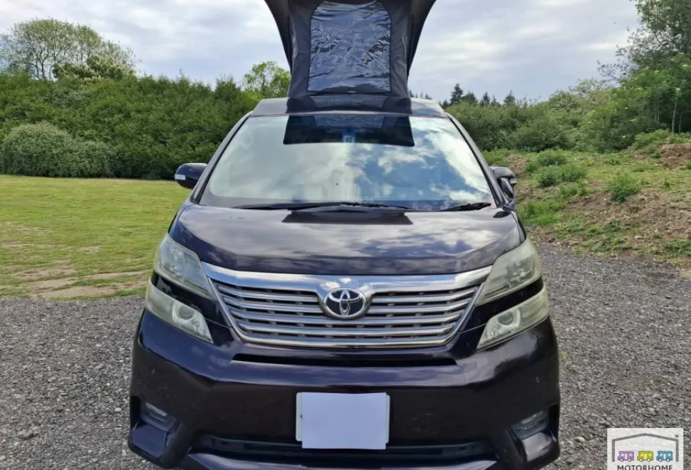 Toyota Vellfire   2010