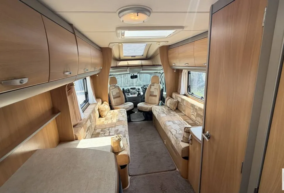 Swift Voyager 630 EK 2010