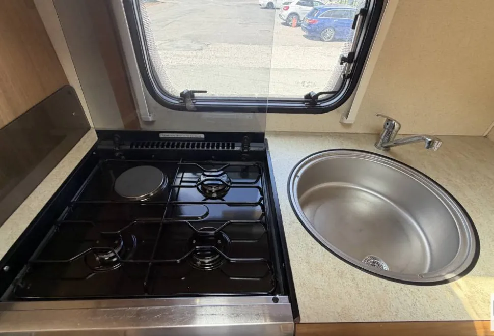 Swift Voyager 630 EK 2010