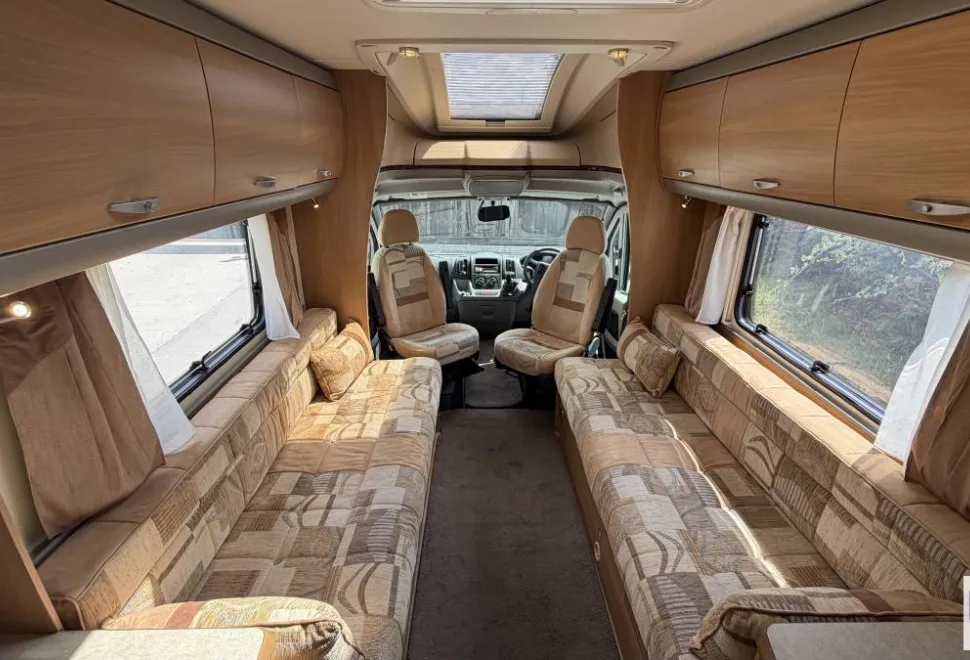 Swift Voyager 630 EK 2010