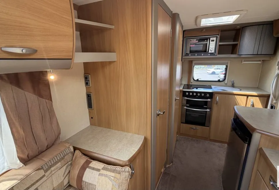 Swift Voyager 630 EK 2010