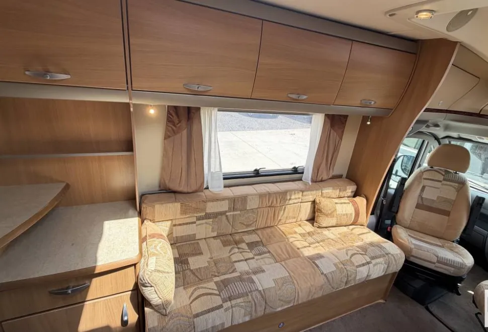 Swift Voyager 630 EK 2010