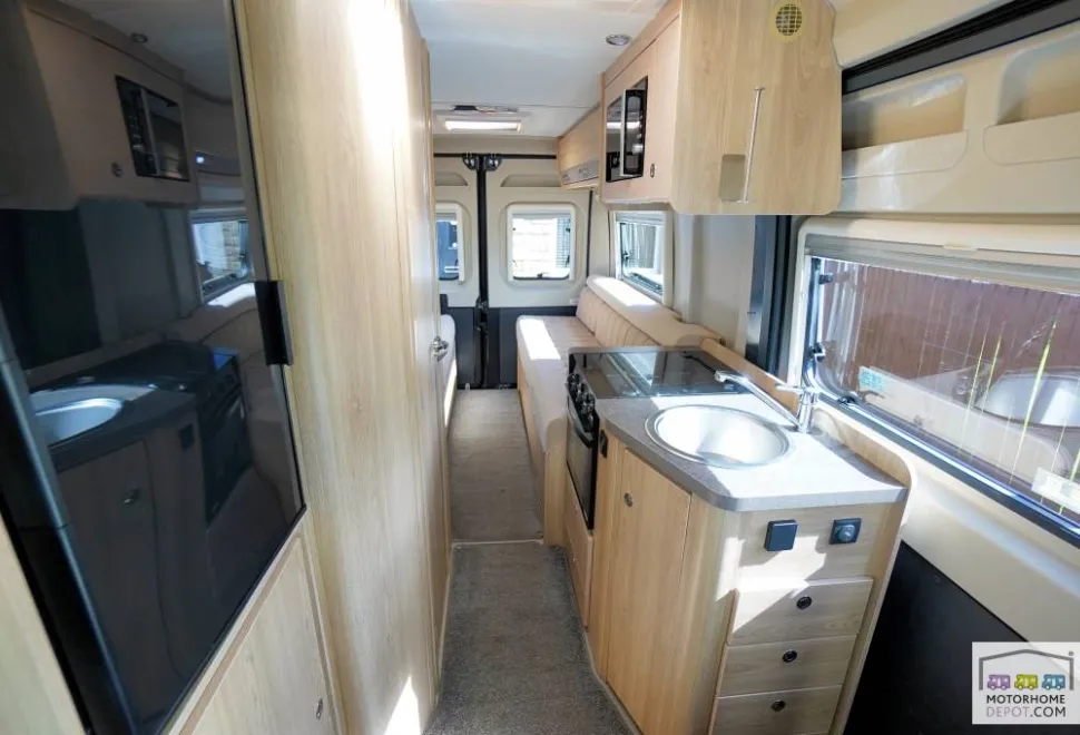 Elddis Autoquest  CV20 2019
