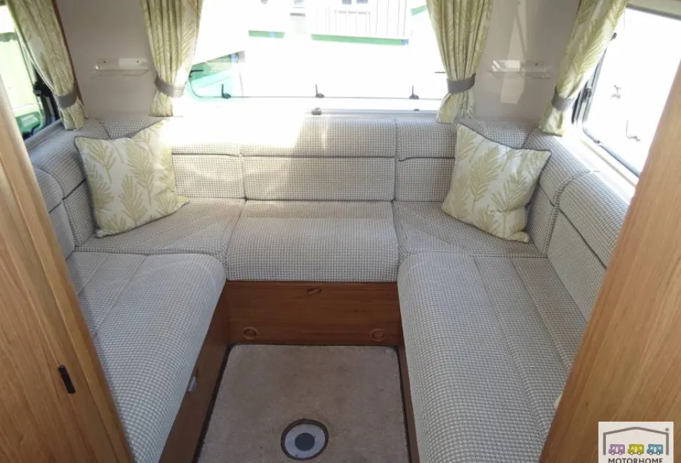 Auto-Trail Apache 700 2017