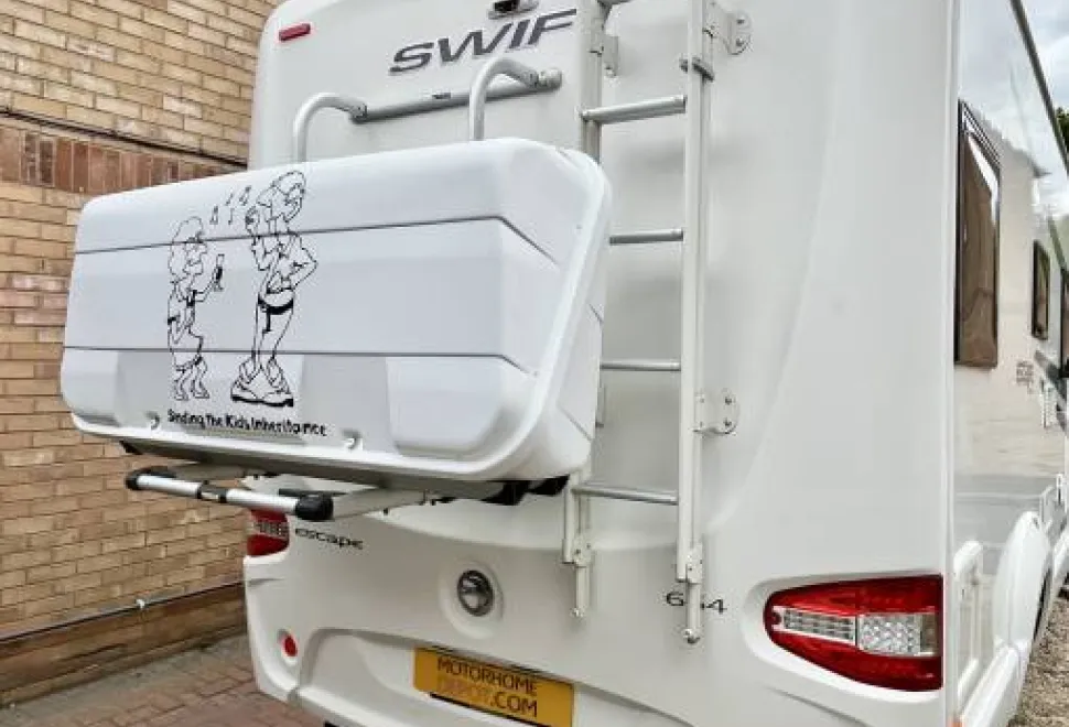 Swift Escape 664 2018