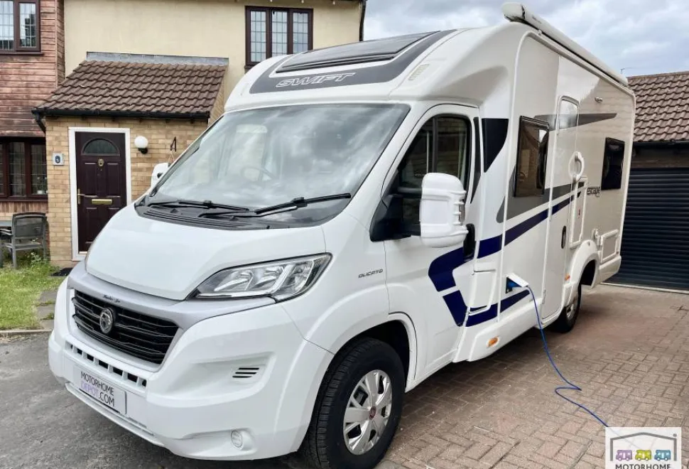 Swift Escape 664 2018