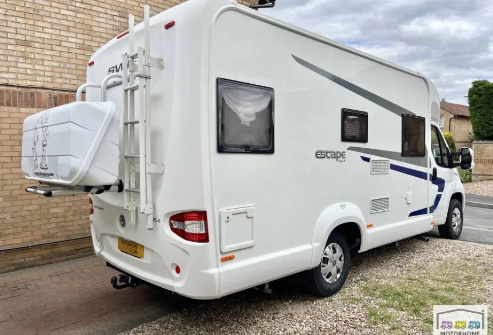 Swift Escape 664 2018