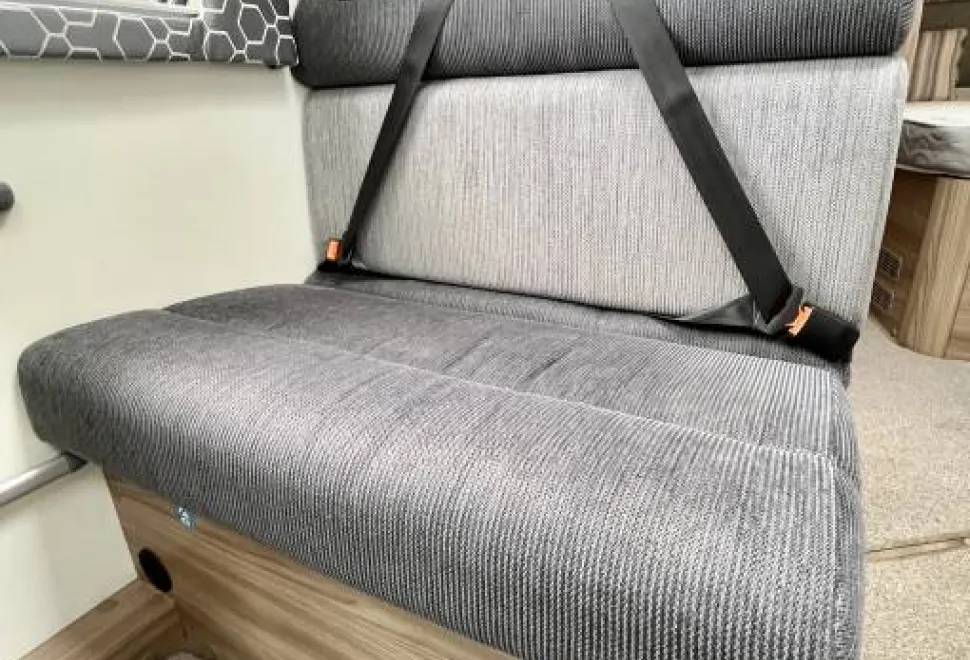 Swift Escape 664 2018
