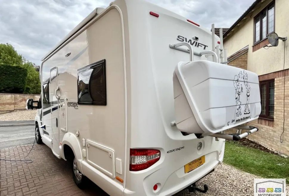 Swift Escape 664 2018